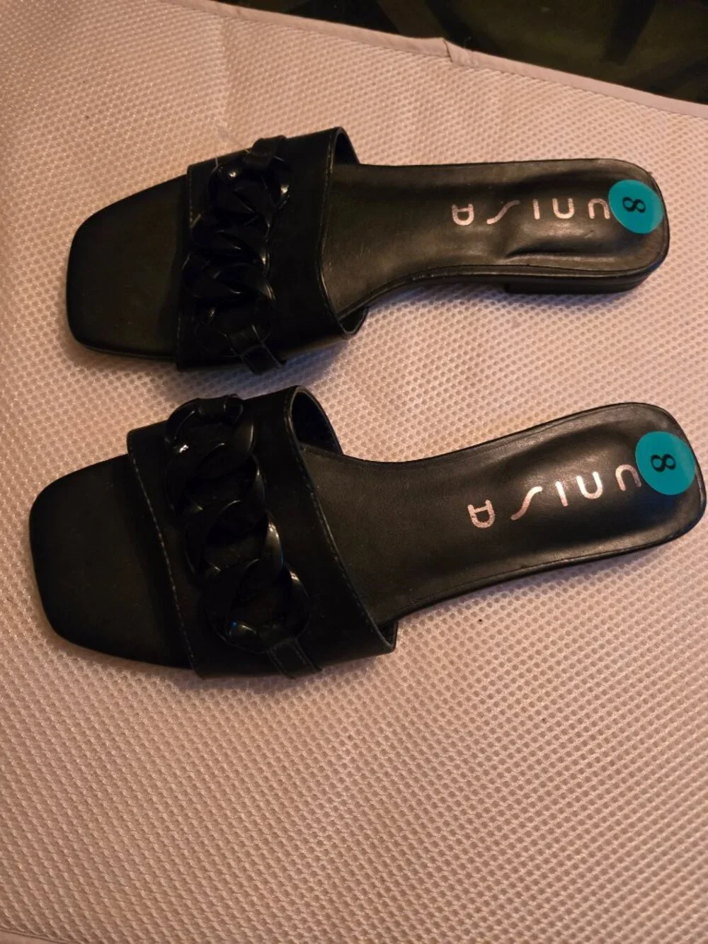Unisa size 8, black slide, new never worn - Picture 3 of 4